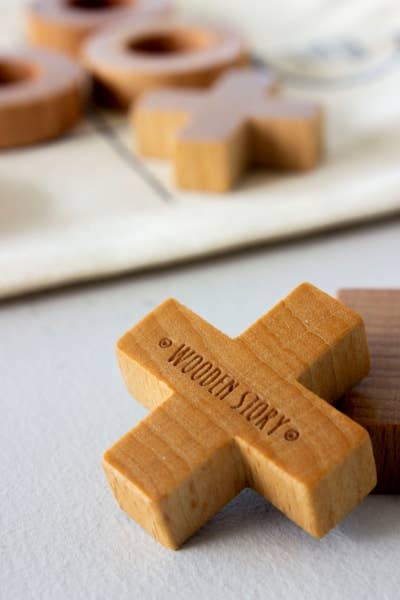 Wood Tic Tac Toe in a Bag by Wooden Story