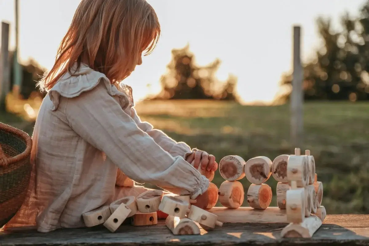 Natural Tree Wooden Building Pieces for Construction Play