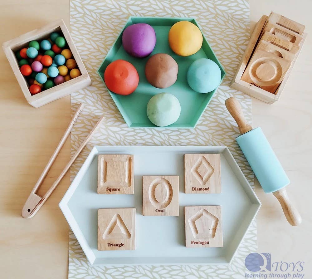 2D Geo Shapes Tracing Board Set