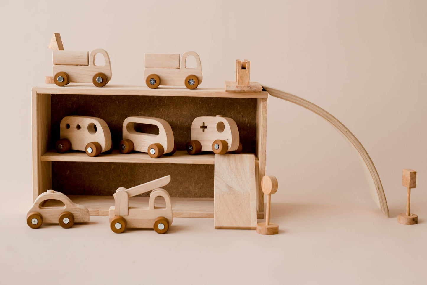 Wooden Vehicle Play Set with 7 Toy Cars