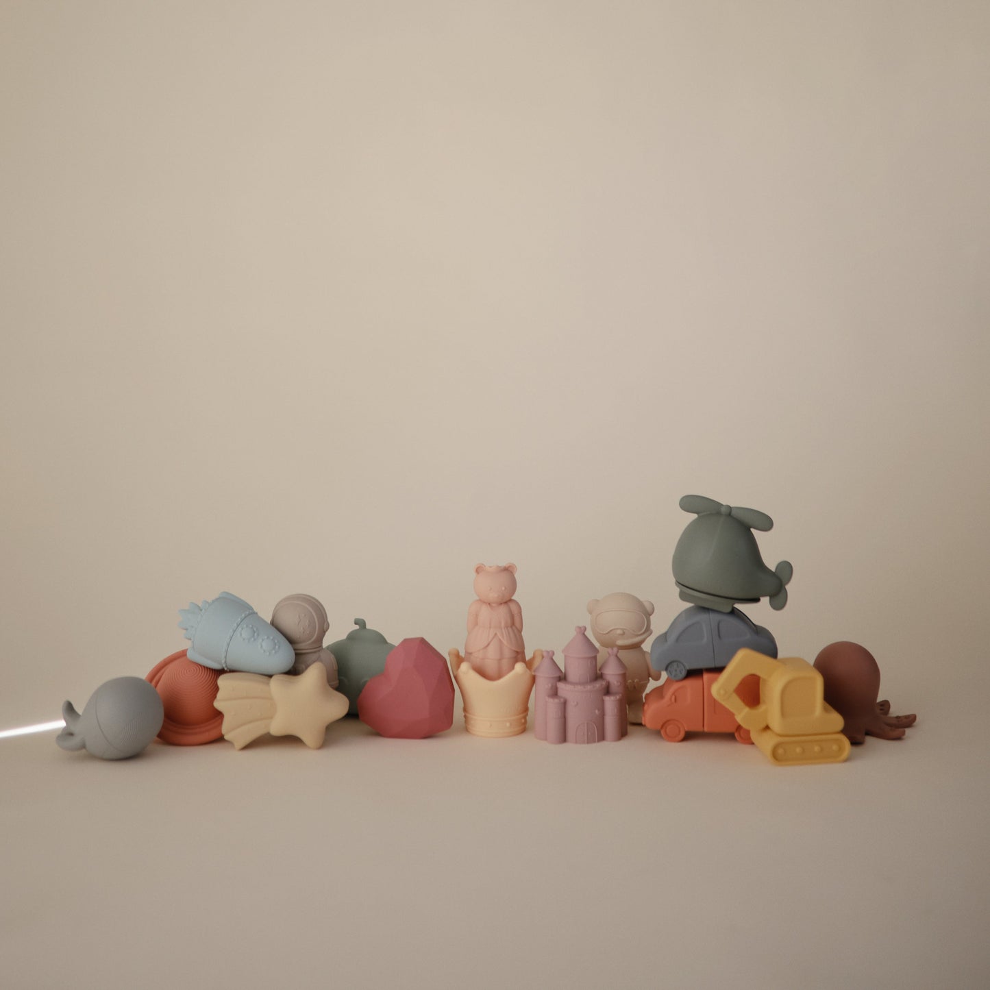 Silicone and Mold Free Bath, Beach, or Water Play Set