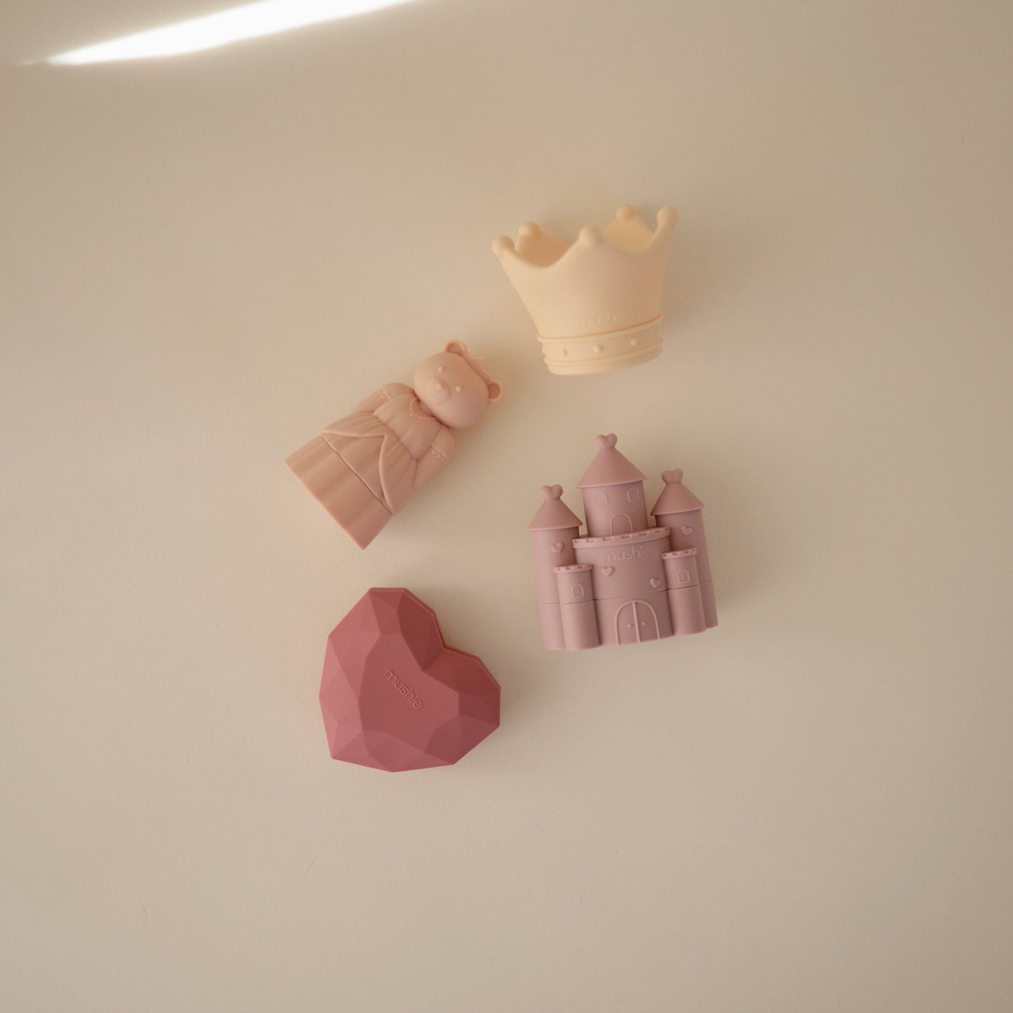 Silicone and Mold Free Bath, Beach, or Water Play Set