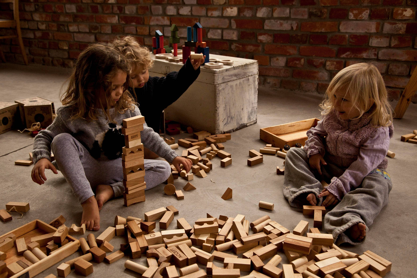 Wooden Blocks In Tray 54 Pieces in Natural Wood