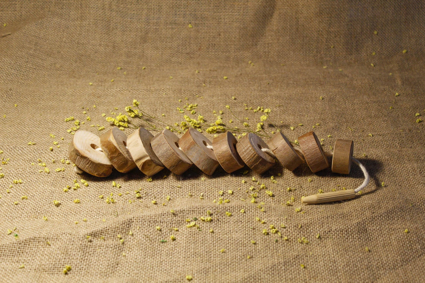 Natural Wood Threading Set
