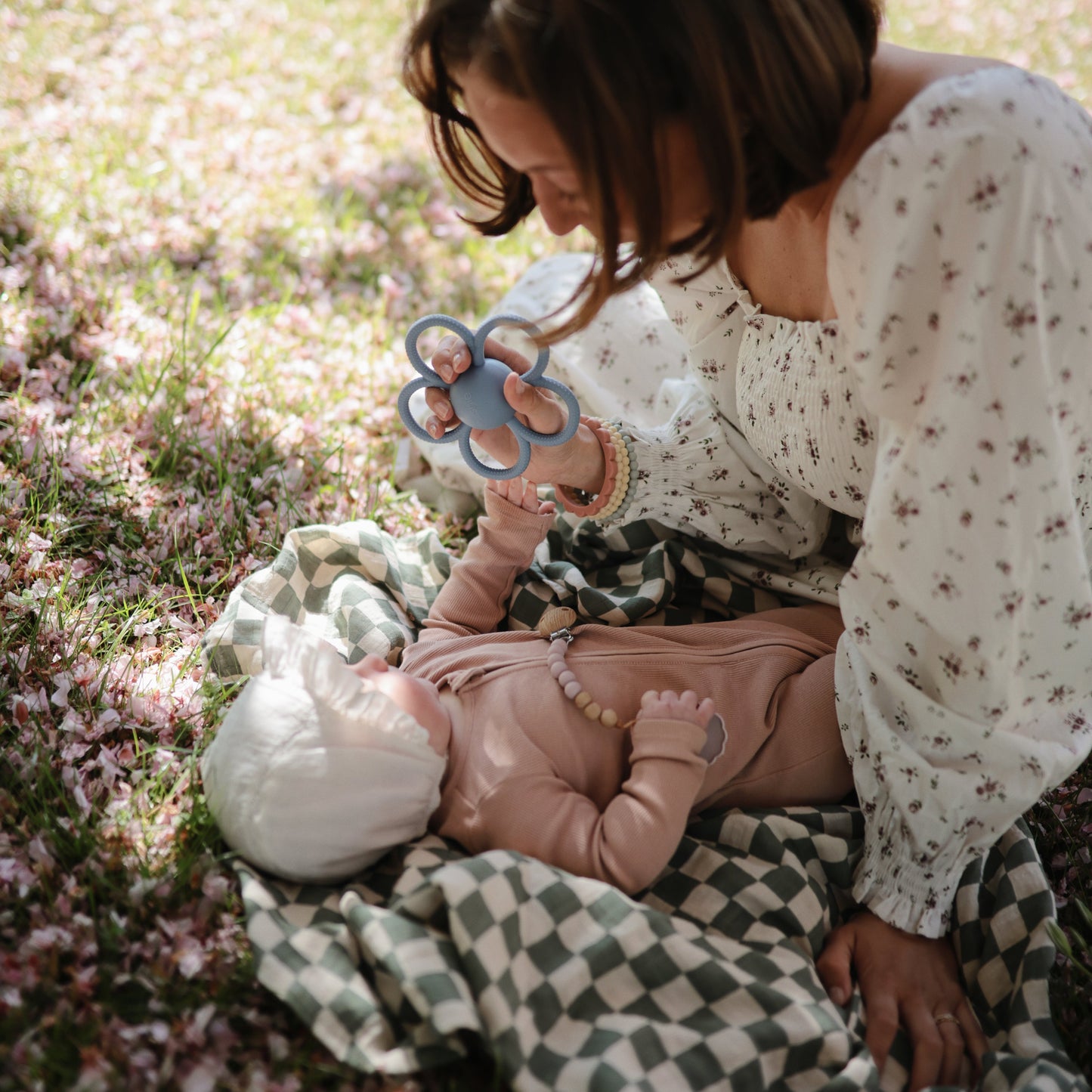 Silicone Flower Teether Bracelets