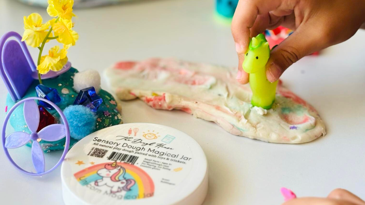 Unicorn Magical Play Dough Jar (Super Size / 16 oz)