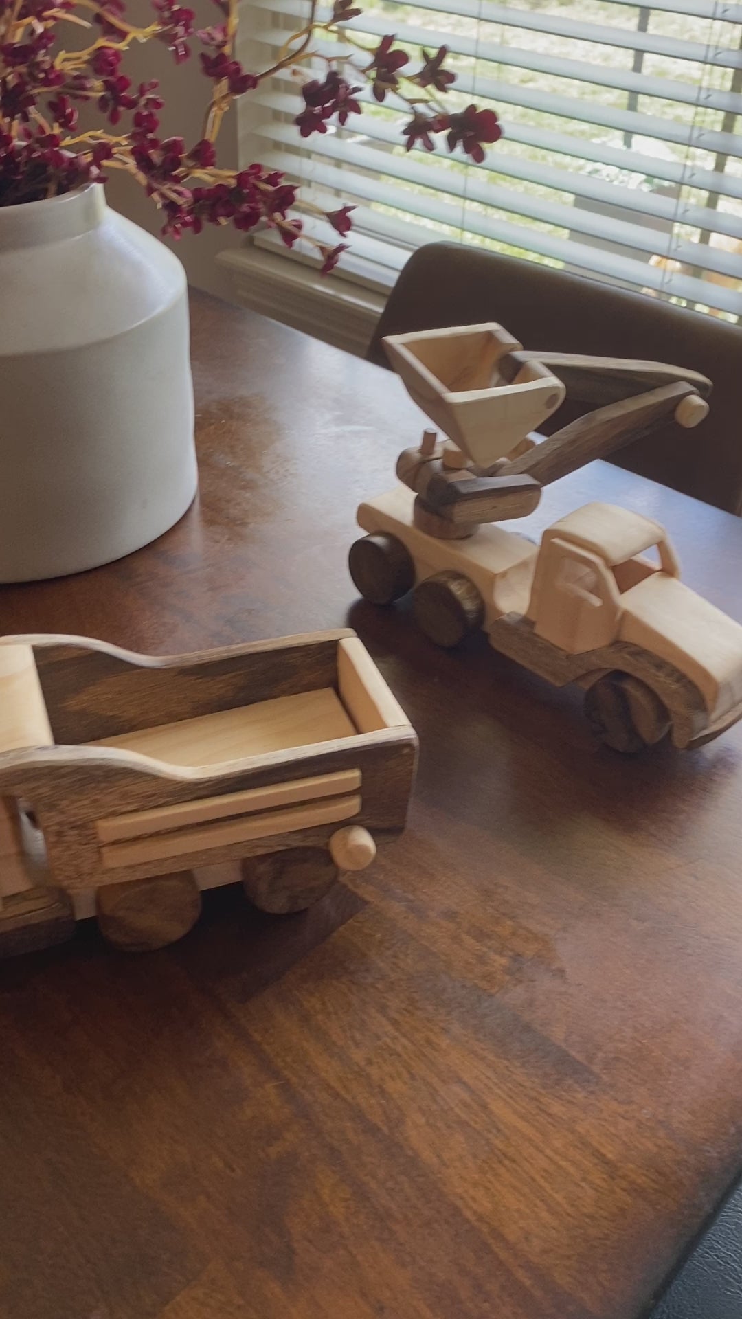 Excavator Wooden Construction Truck Toy – Lindquist Lane
